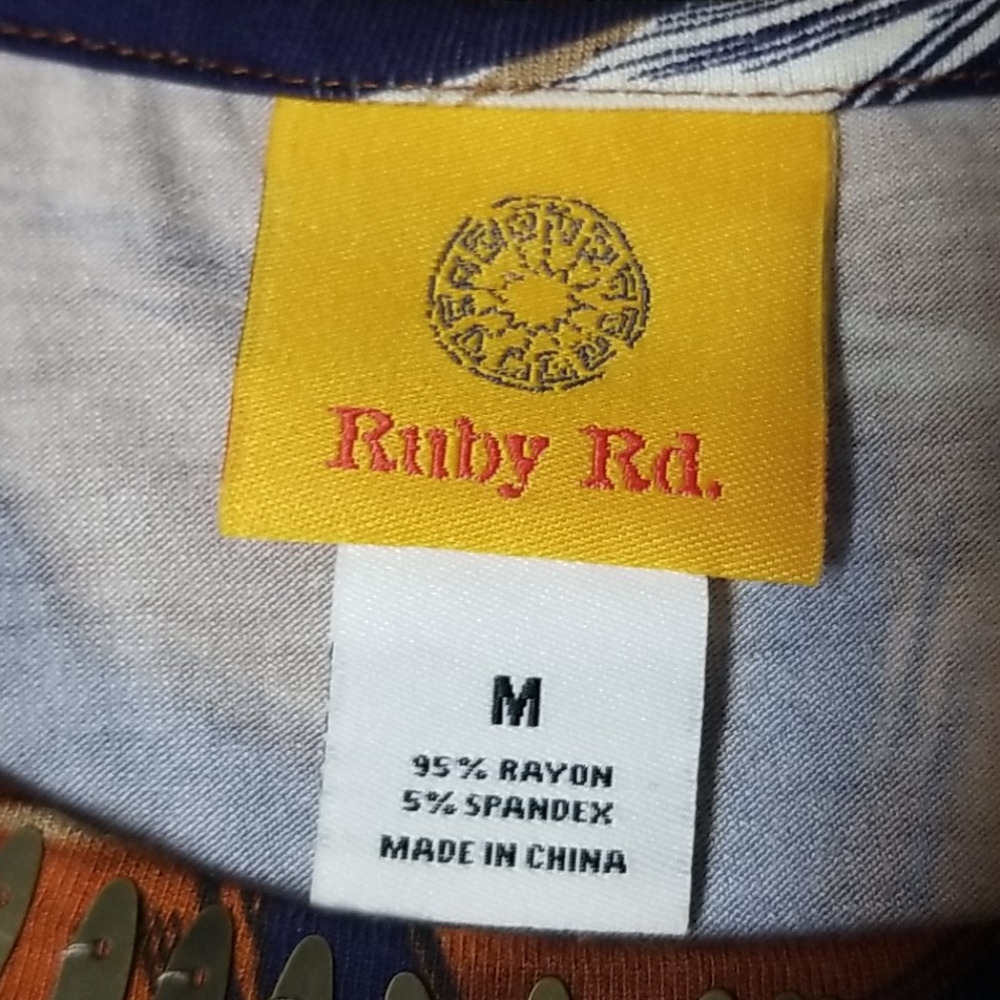 NWOT Ruby Rd. Top - Picture 5 of 9